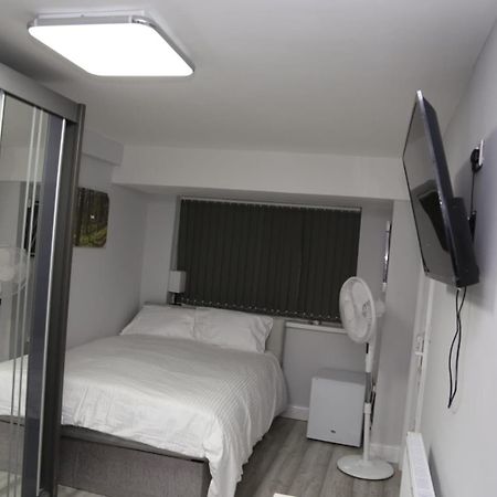 A A Guest Rooms Woolwich Лондон Екстер'єр фото