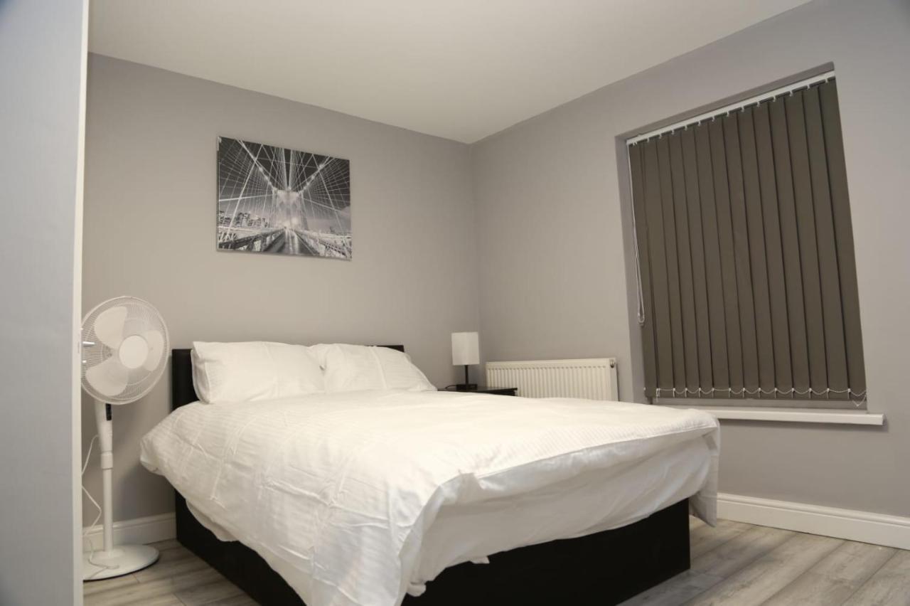 A A Guest Rooms Woolwich Лондон Екстер'єр фото